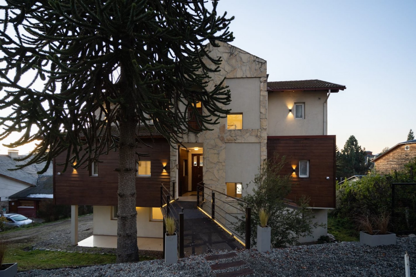 Foto Hotel en Venta en San Carlos De Bariloche, Rio Negro - U$D 1.500.000 - pix1162631270 - BienesOnLine