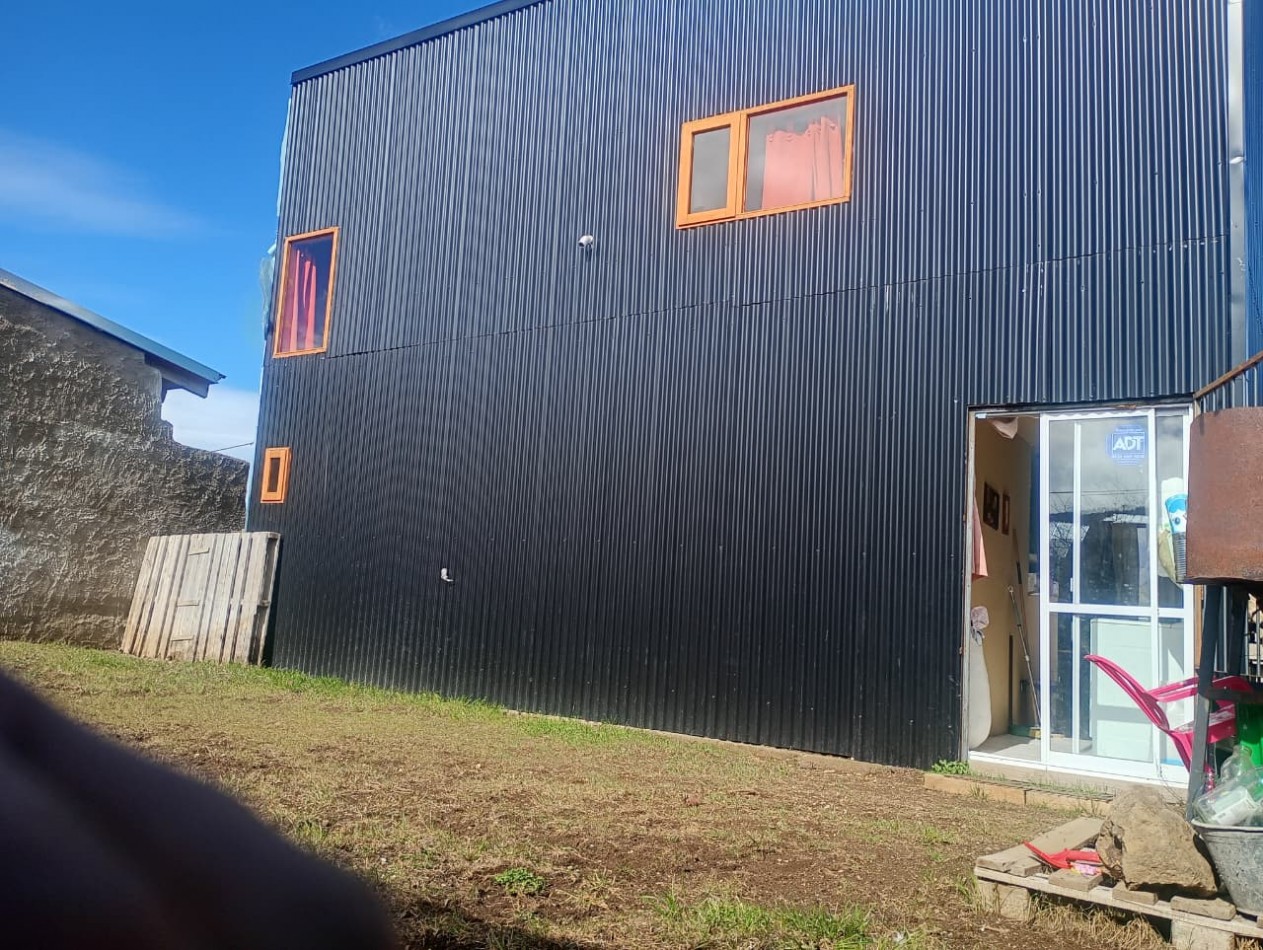 Casa de 79 m2 en Valle Azul en lote de 200m2 - Frente a espacio verde
