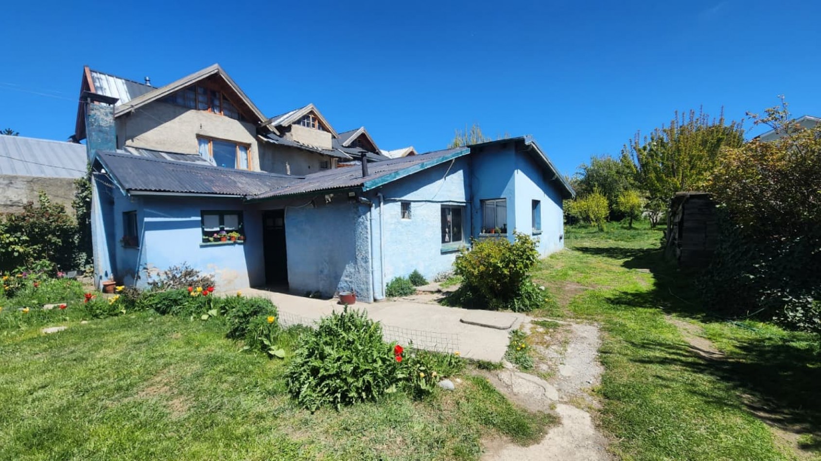 Casa sobre Onelli con gran lote y potencial de desarrollo