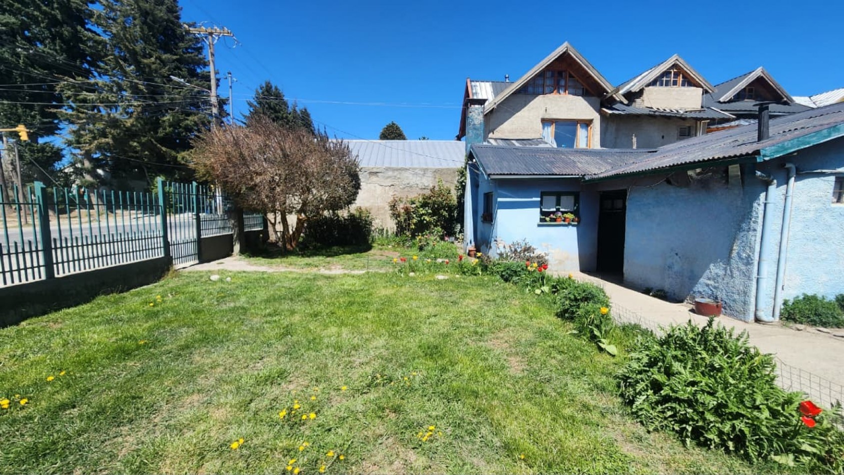 Casa sobre Onelli con gran lote y potencial de desarrollo