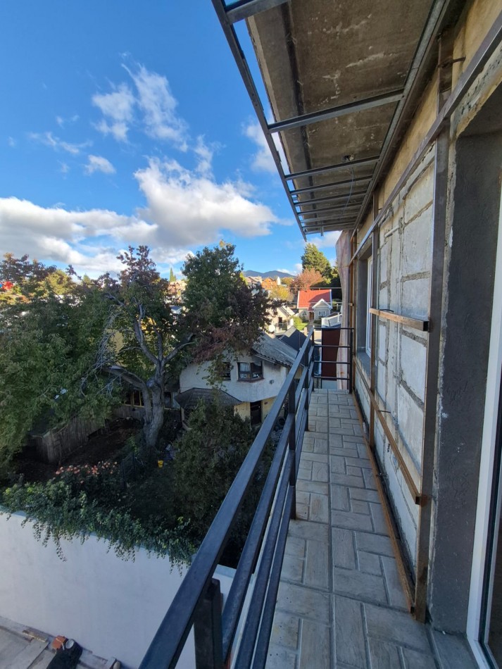 Departamento mas cochera