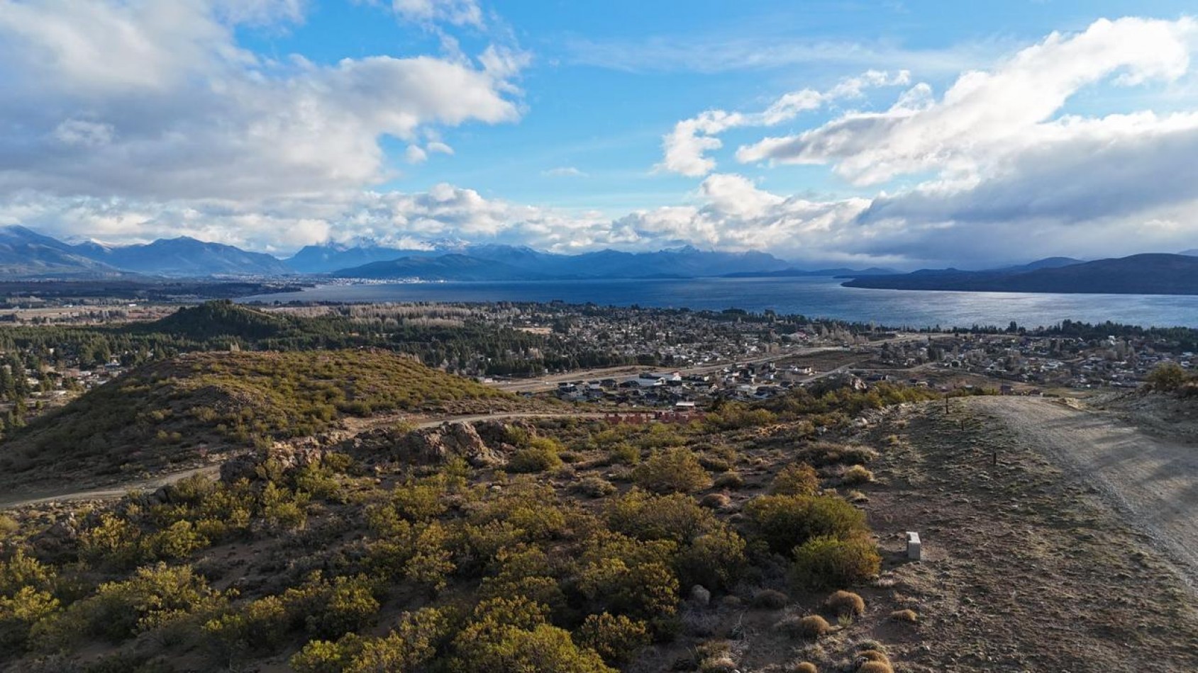 Venta de lote en Barrancas de Dina Huapi con vista