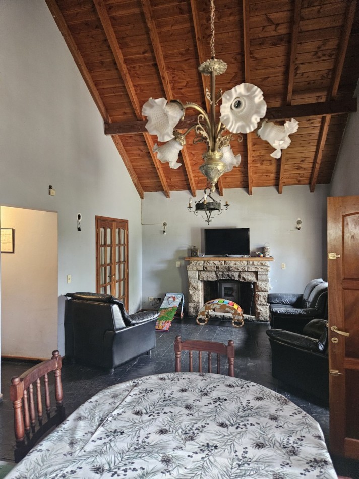 Foto Casa en Venta en San Carlos De Bariloche, Rio Negro - U$D 300.000 - pix1109841270 - BienesOnLine